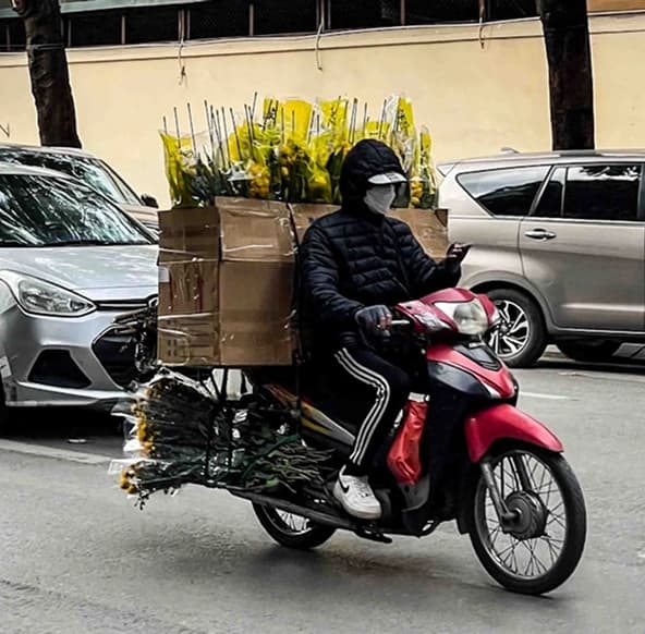 Biker Delivery